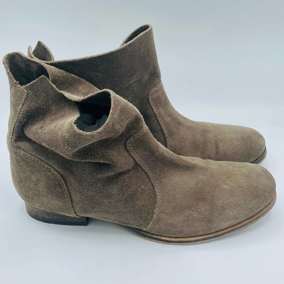 Carvela Suede Ankle Boot - Picture 1 of 8